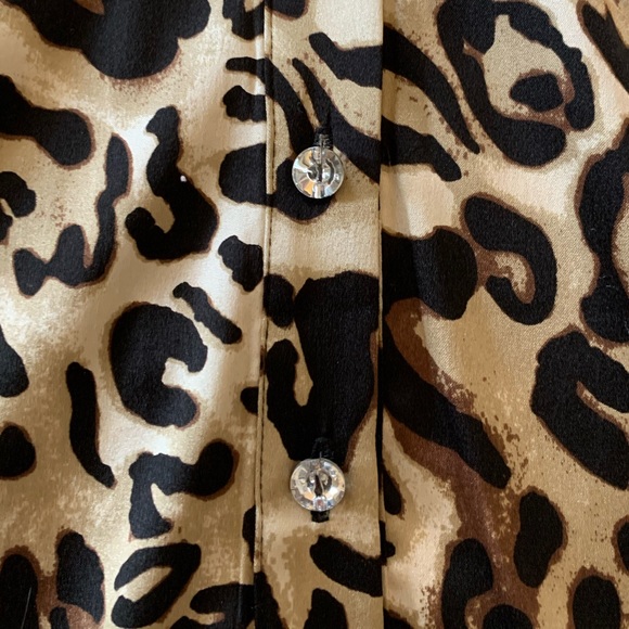 bebe Stand Collar, Silk, Leopard Print Blouse. S. - Picture 5 of 8